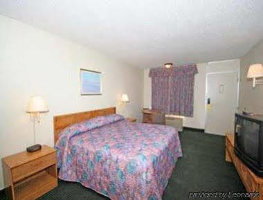 Super 8 By Wyndham Motel Dunn